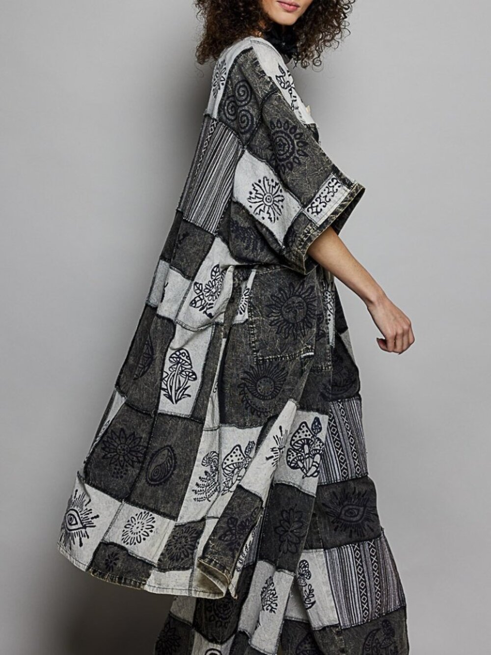 POL Open Front Printed Patchwork Longline Cardigan